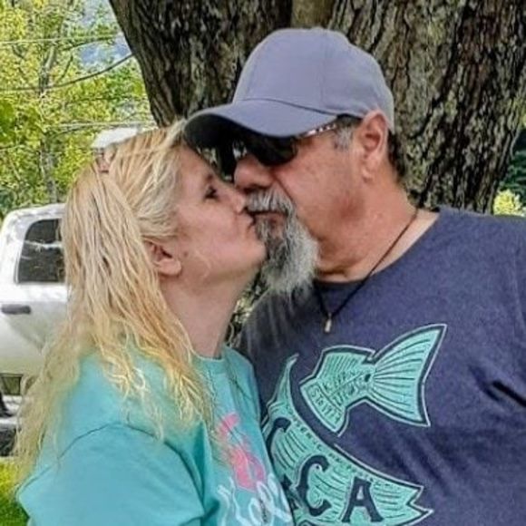 Meet your Posher, Melissa - Picture 1 of 1